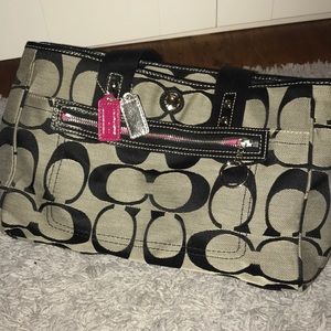 COACH Daisy Signature black tote